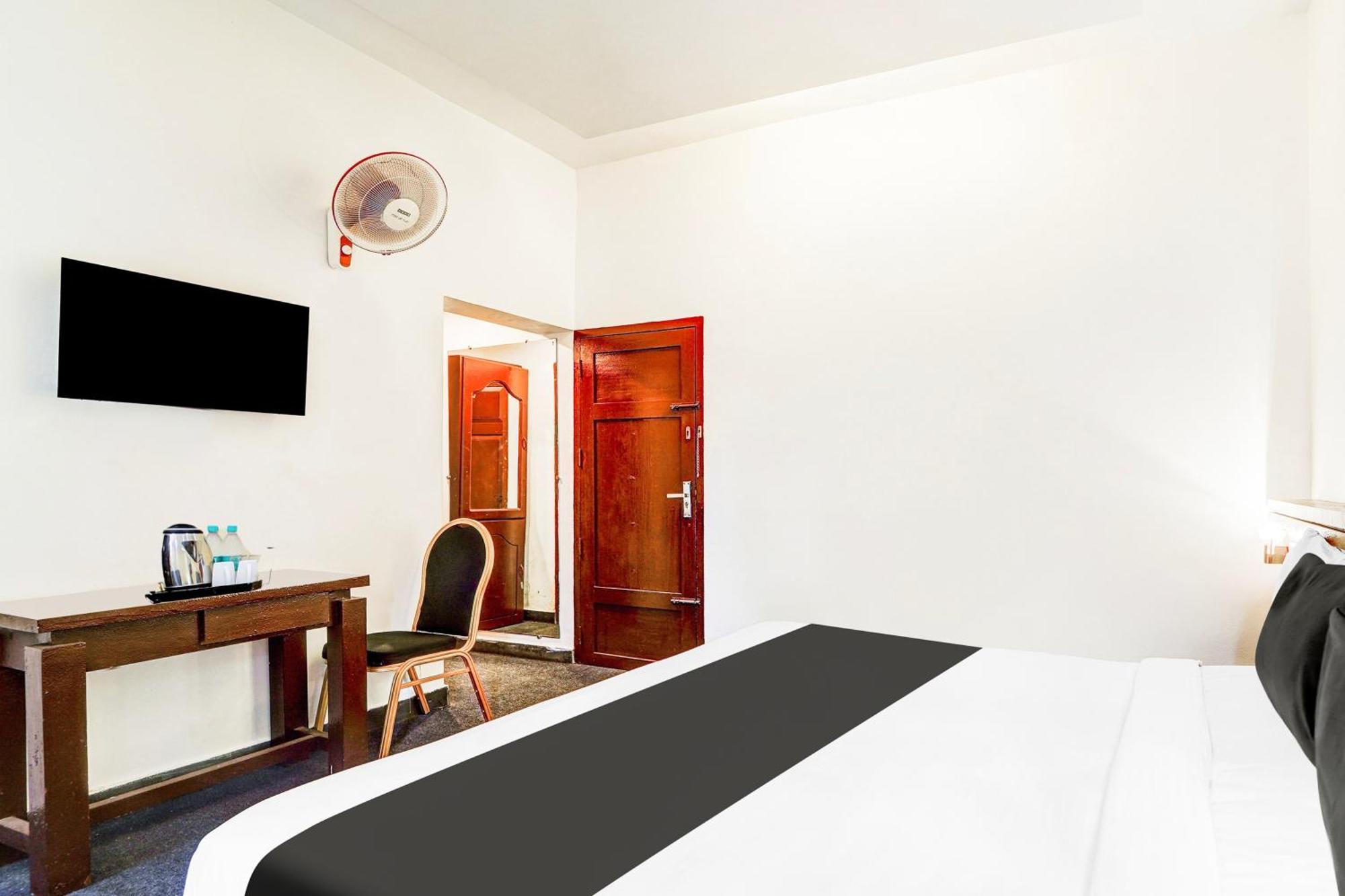 Super Collection O Kazhakuttam Near Al Saj Convention Centre Hotel Andurkonam ภายนอก รูปภาพ
